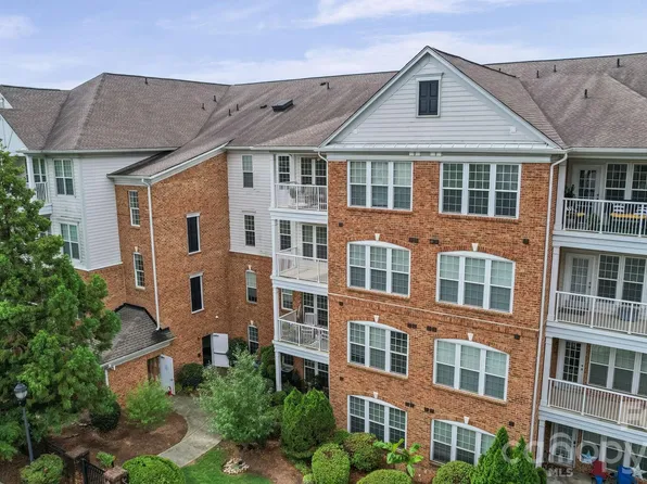 14957 Santa Lucia Dr, Charlotte, NC 28277