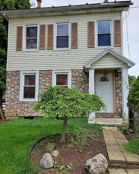 1st image of 144 Madison St