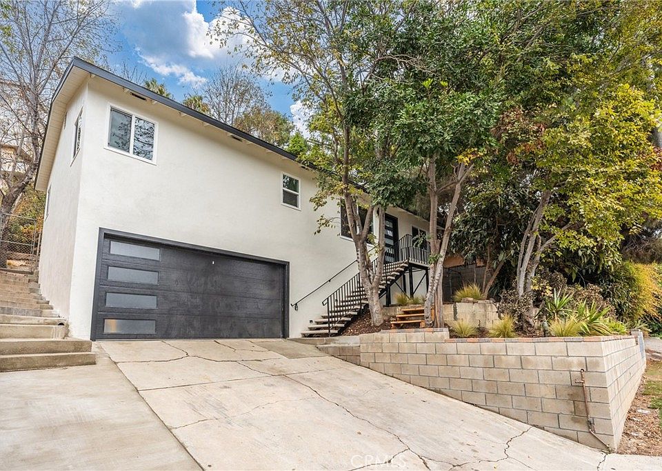 1st image of 4725 Butterfly Ln