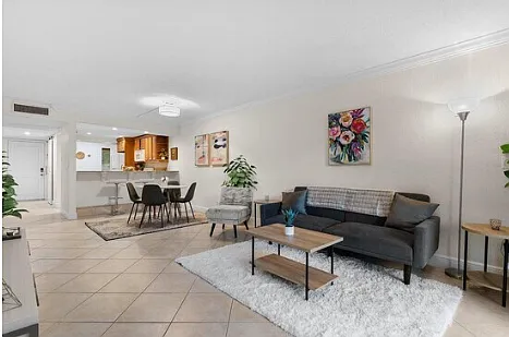 2 bed, 1130 sqft, $2,950 — Photo 3