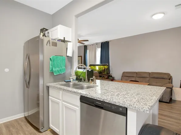 8906 Freeland St, Houston, TX 77075