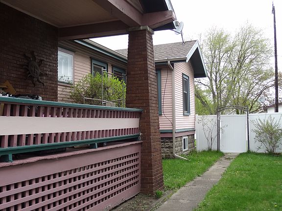 2nd image of 1407 Griswold St