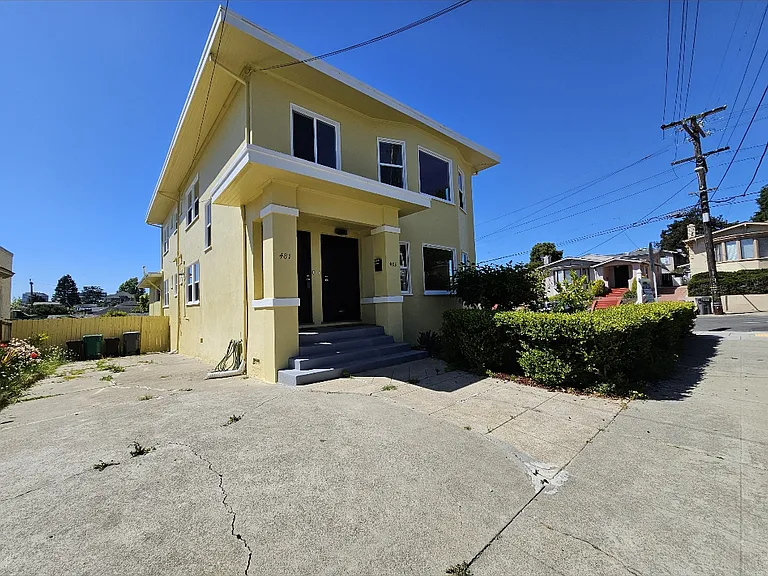 481 Van Dyke Ave #1 — Photo 2
