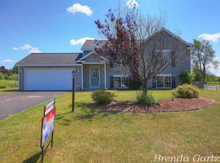 14778 Ivorystone Dr NE, Cedar Springs, MI 49319