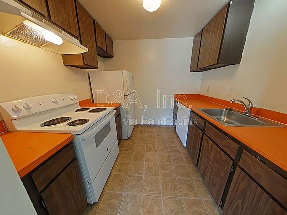 4th image of 2311 NW Grant Ave APT 2