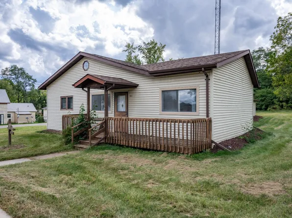 511 Weston St, Necedah, WI 54646