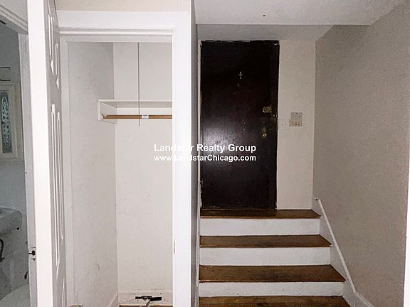 5th image of 2859 W Berteau Ave APT G
