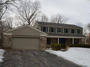 39 Coldstream Cir, Lincolnshire, IL 60069