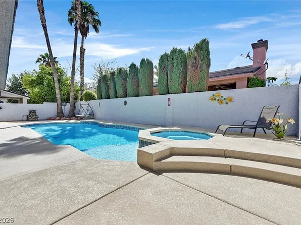 5413 Goldbrush St, Las Vegas, NV 89130