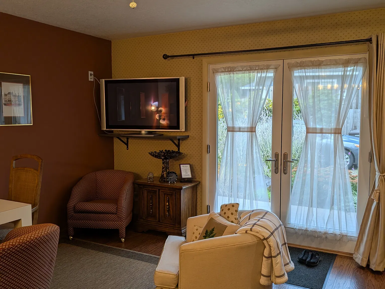 2466 Saddle Ct — Photo 4