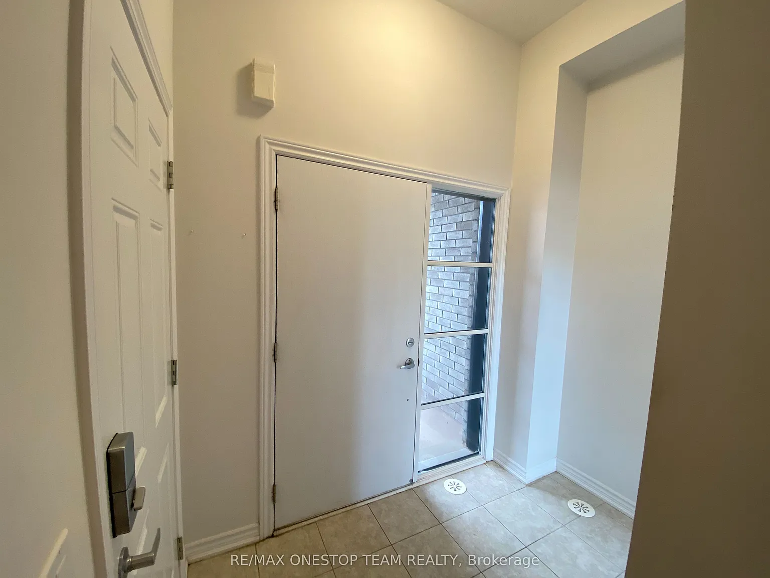 3 bed, $3,650 — Photo 2