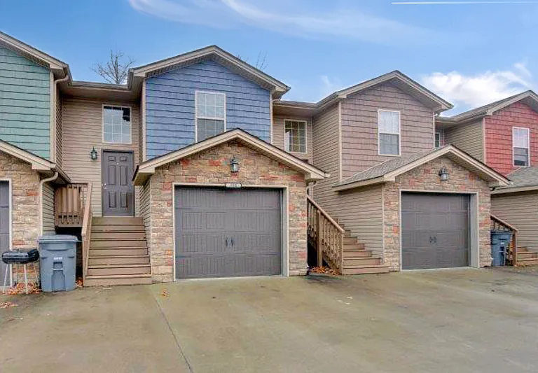 1718H Thistlewood Dr — Photo 1