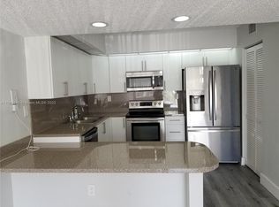 8820 SW 132nd Pl APT 201D, Miami, FL 33186