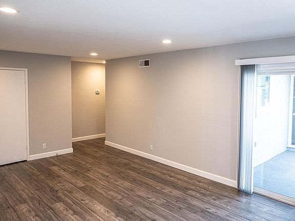 4th image of 532 Northlake Dr
