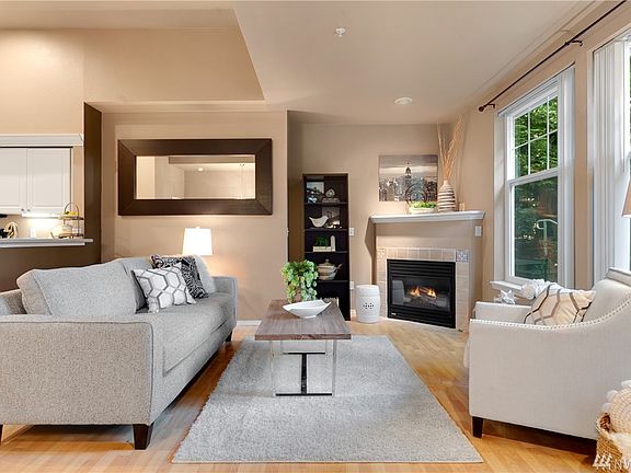 4th image of 16125 Juanita Woodinville Way NE Unit 602