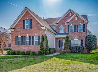 226 Franklin Oaks Ln, Greer, SC 29651
