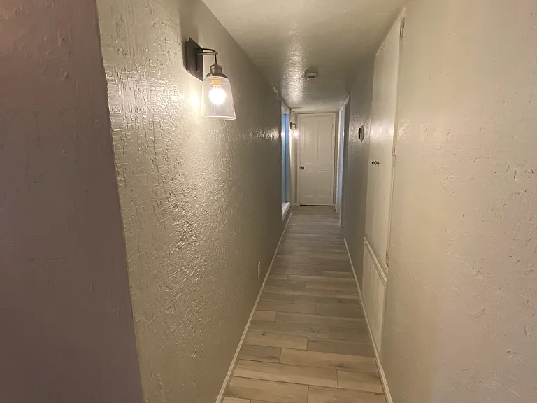 2081 E Alameda Dr — Photo 29