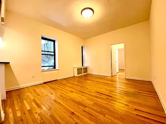 Rented by Bond New York | media 2