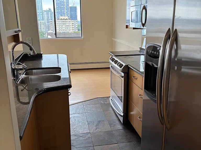 209 Carnarvon St #803 — Photo 6