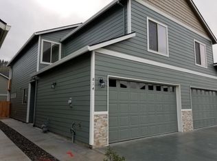 814 King Dr, Rainier, OR 97048