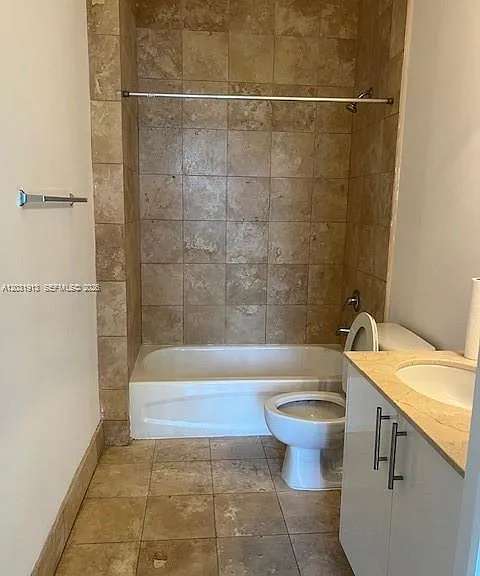 2701 SW 3rd Ave #302 — Photo 10