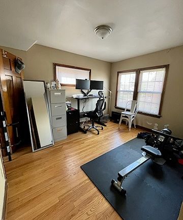 3rd image of 1684 King Ave