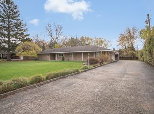 22W689 Elmwood Dr, Glen Ellyn, IL 60137