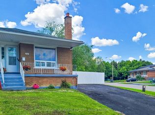 3339 Victory Cres, Mississauga, ON L4T1M2