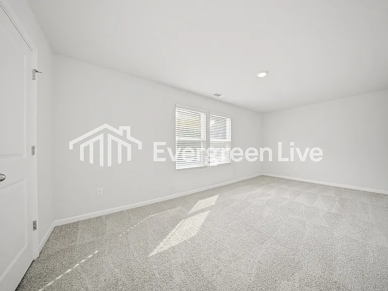 131 Longleaf Dr — Photo 12