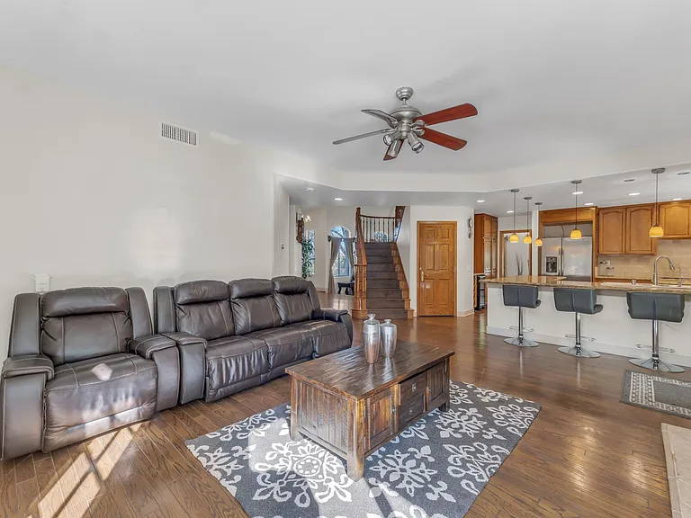 26940 Whitehorse Pl — Photo 16