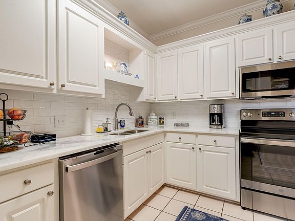 4th image of 103 Cottage Dr