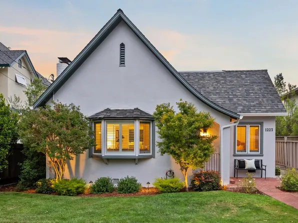 1223 Rhus St, San Mateo, CA 94402