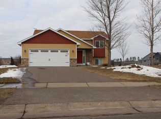 924 Robin Rd NW, Isanti, MN 55040