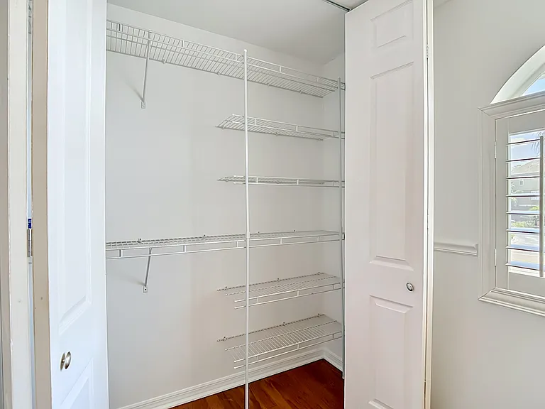 8733 Bay Pointe Dr — Photo 41