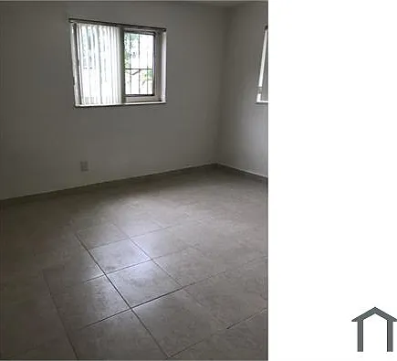 1 bed, 700 sqft, $1,900 — Photo 2