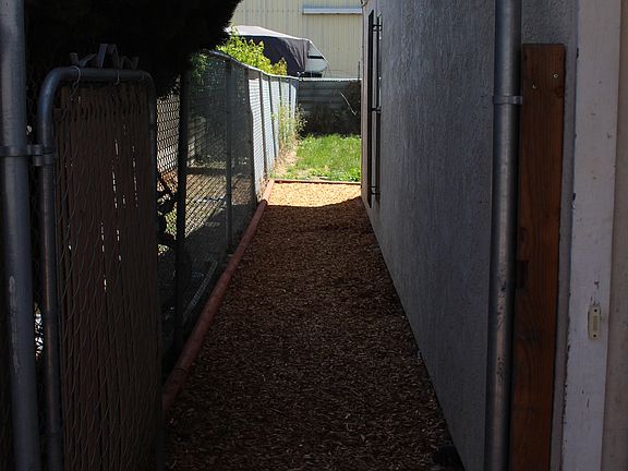 2nd image of 630 S 30th St
