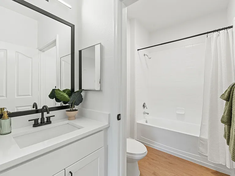 Perse Apartments — Photo 13