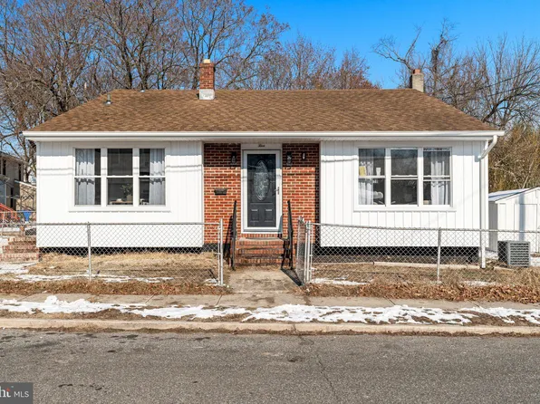 5 Oak St, Glassboro, NJ 08028