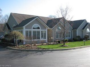 526 Morningstar Dr, Tallmadge, OH 44278