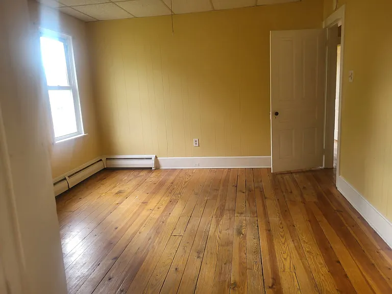 261 Lehigh Ave — Photo 19