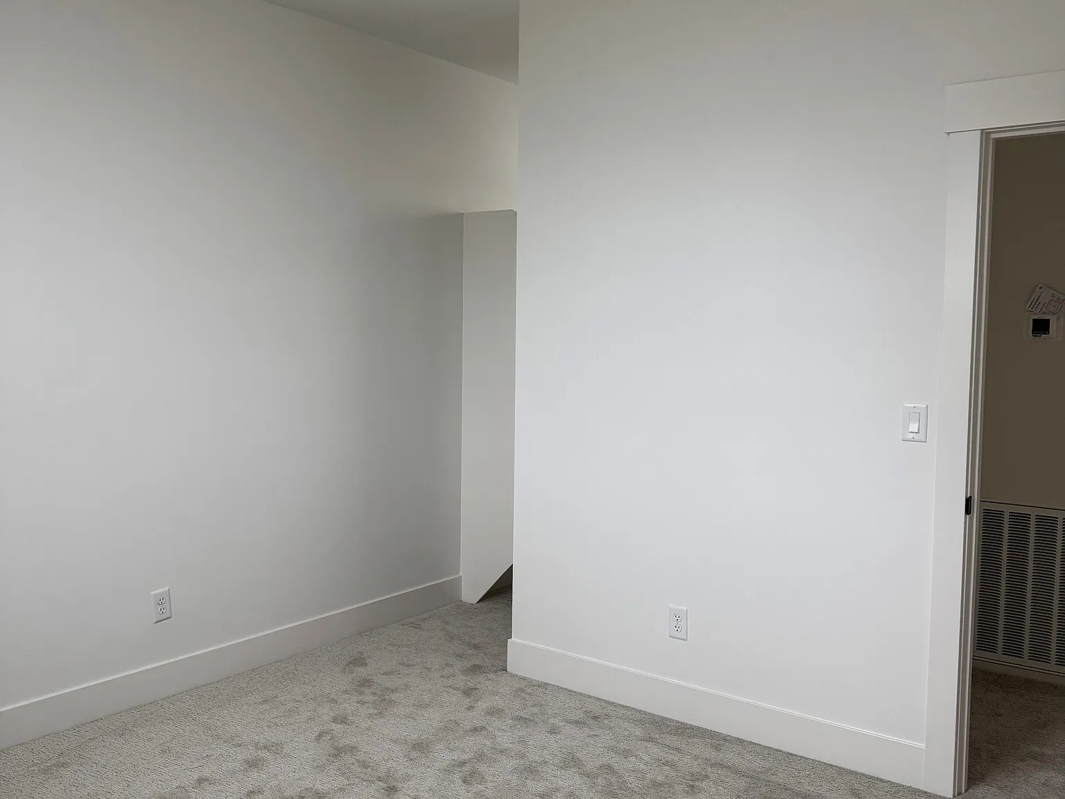 3 bed, 2.5 bath, 1323 sqft, $2,195 — Photo 4