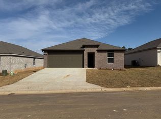 240 Bighorn Trl, Maumelle, AR 72113