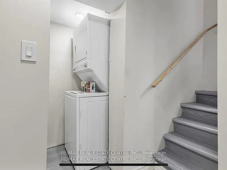 15 Chelsea Rd #BASEMENT — Photo 9
