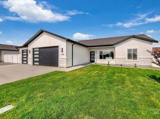 1374 Zephlyn St, Twin Falls, ID 83301