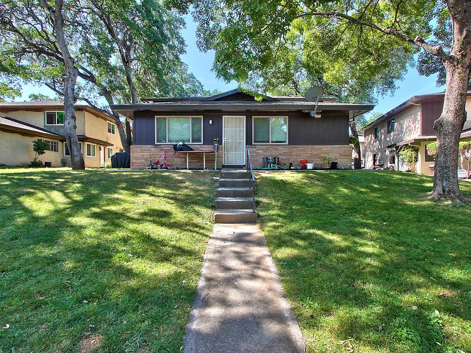 1st image of 3783 Park Dr APT 4