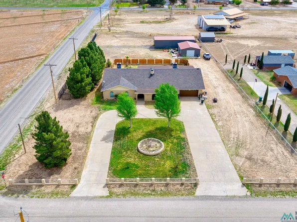 5002 Los Nogales Dr, Carlsbad, NM 88220