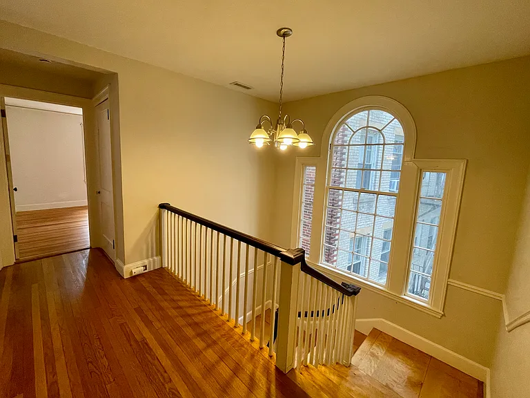 12 Braemore Rd #1 — Photo 1