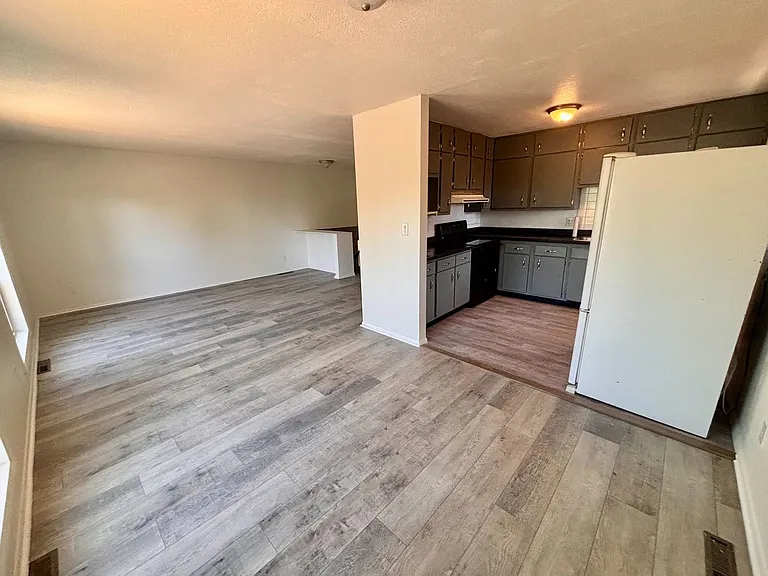 3824 Manchester St — Photo 9