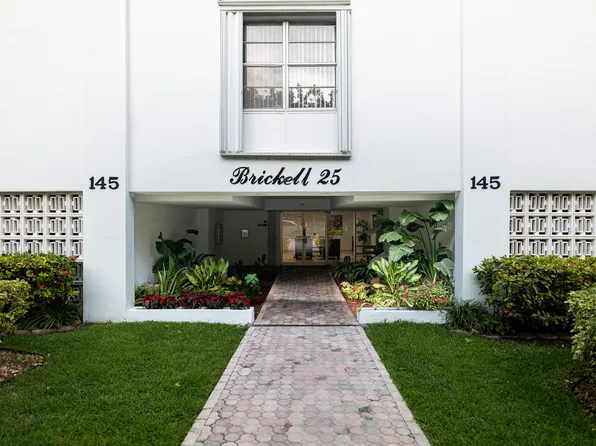 145 SE 25th Rd APT 404, Miami, FL 33129