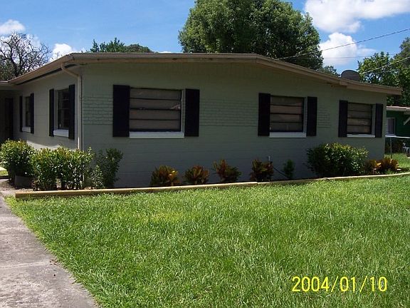 2nd image of 3409 E Paris St